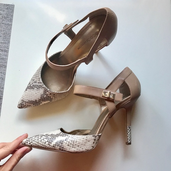 BCBG Shoes - BCBG SNAKESKIN HEEL